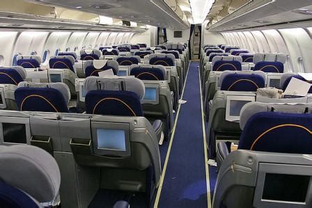 Maybe you would like to learn more about one of these? Airbus A340-600 Cabin - Airplane pic's - Photo album ...