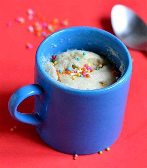 Combine milk, oil, and vanilla into the mug. EGGLESS VANILLA MUG CAKE RECIPE-MICROWAVE RECIPES | Chitra ...