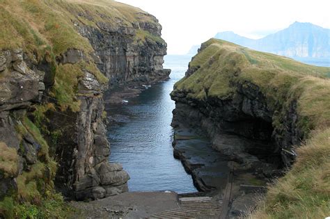 Filecleft Of Gjógv Faroe Islands Wikipedia