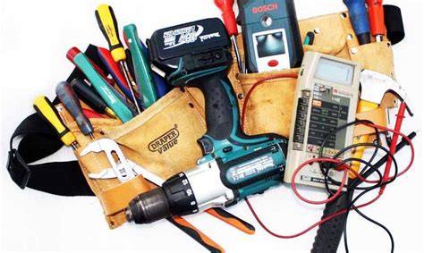 Necessary Electrical Tools That Used In Electrical Engineering Tech