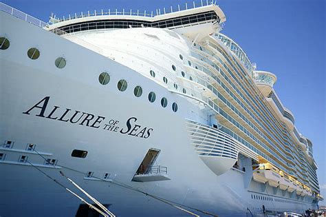 You can now add your photos with one click to new collections. Photos | Royal Caribbean Blog