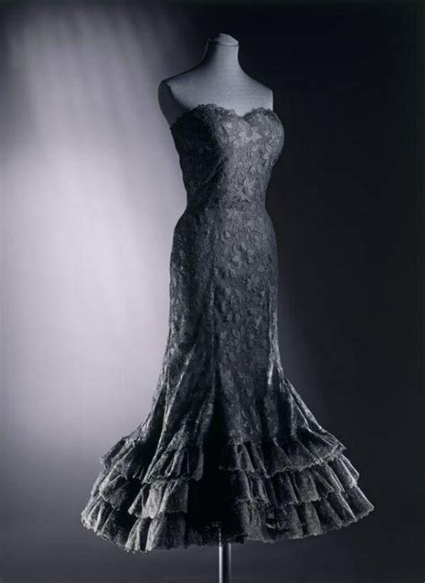 Evening Dress Chanel Coco Vanda Explore The Collections