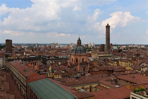 Bologna, Italy, June 2016 016 | (From Wikipedia) Bologna is … | Flickr