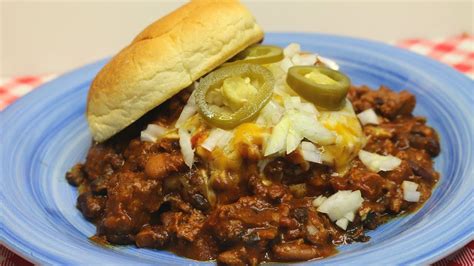 Smash burgers, burgers with egg mixed in, burgers with wet ingredients mixed in, burgers with dry ingredients mixed in, smoked and reversed seared burgers, etc. Diner Style Chili Size ~ Chili Burger ~ Noreen's Kitchen ...