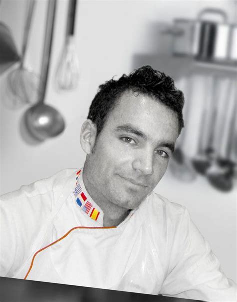Julián álvarez (born 31 january 2000) is an argentine professional footballer who plays for river plate. Le Tea Time selon Julien Alvarez | Arts & Gastronomie