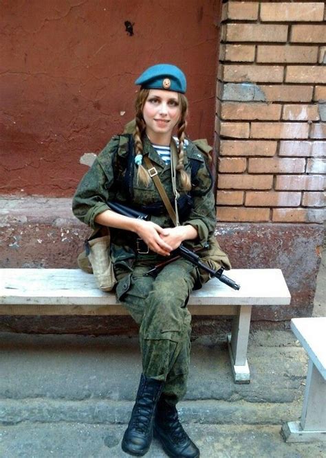 russian female paratroopers yulia kharlamova military women military girl female soldier