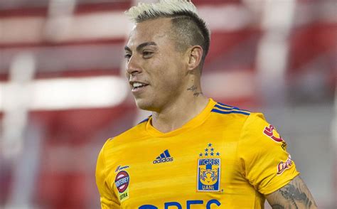 Cena y críticas de afición de Tigres ganó Eduardo Vargas con golazo - Mediotiempo