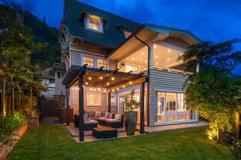 The Latest Outdoor Lighting Trends Hawaii Home