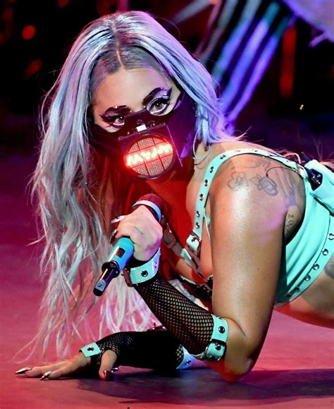 Lady Gaga Wears Led Face Mask At 2020 Mtv Video Music Awards