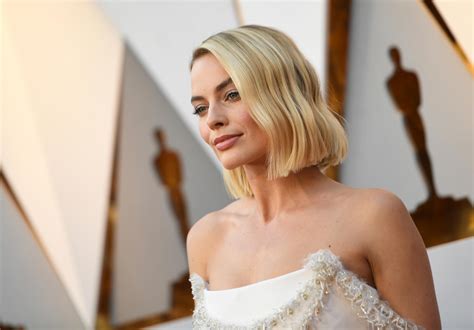 Margot Robbie At Oscars 2018 Wallpaperhd Celebrities Wallpapers4k