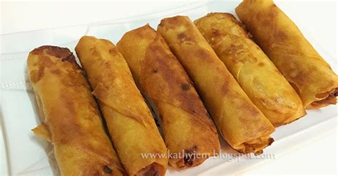 Ke sini, kasihan nih adikku udah menunggu lama… aku sambil mengocok sendiri kemaluanku, habis nggak tahan sih. kathyjem: Resepi Popia Goreng Versi Mak Kita