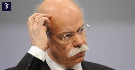 Autokrise Daimler Chefs Bekommen Nur Noch Halbes Gehalt Unternehmen