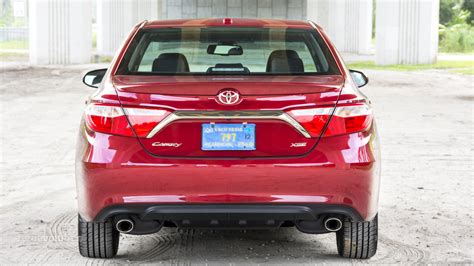 2015 Toyota Camry Review Autoevolution