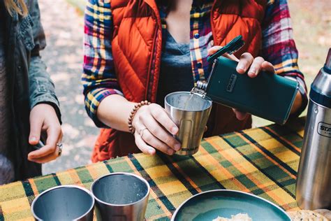 Hot Drinks for Chilly Outdoor Hangouts & Our Favorite Insulated Drinkware