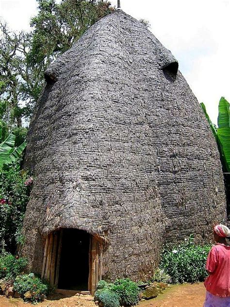 House In Etnia Dorze Ethiopia Africa Unusual Buildings Vernacular