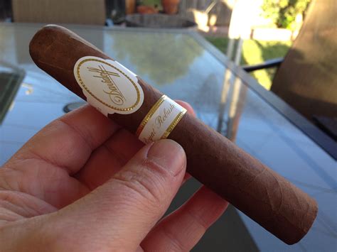 Cigar Review Davidoff Royal Robusto Leaf Enthusiast Reviews For
