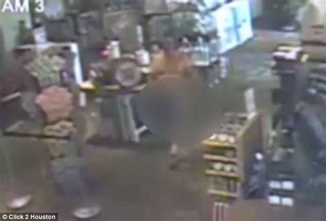Cctv Footage Shows Naked Man At Stores In Two Texas Cities On Same Day Daily Mail Online