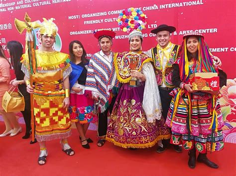 Orient Pr Zedenzfall Leg Deine Kleidung Beiseite Trajes Tipicos Del Peru Viele Kleid Ausreichend