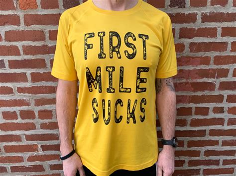 Free standard shipping on orders $100+ and free returns. Performance Shirt (Athletic Gold) - FMS Running.com