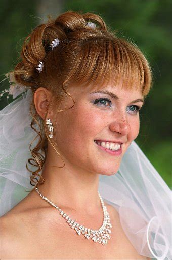 Top Rated Tips On Showcasing The Wedding Hairstyles With