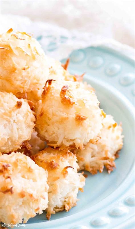 You will spend only 5 minutes to prepare egg rolls. My favorite easy coconut macaroons are made with egg ...