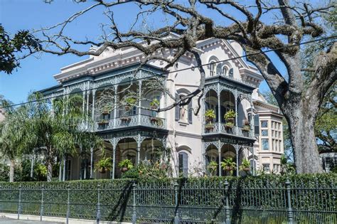 8 Historic Neighborhoods In New Orleans