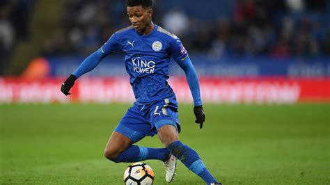 Add a bio, trivia, and more. FIFA 21 Demarai Gray Showdown: Cheapest Solutions - Gamer ...