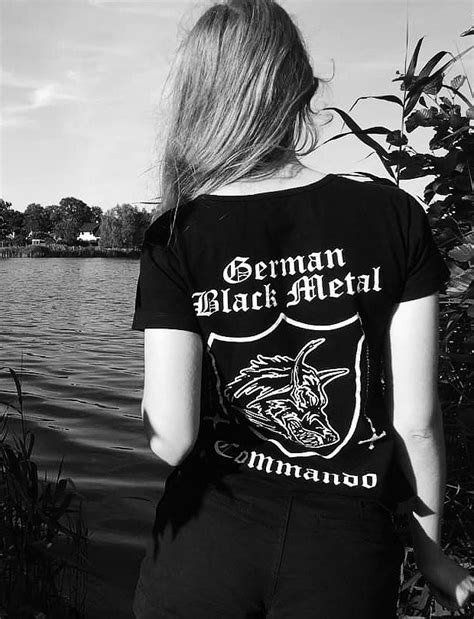 Pin By Countess 666 On Black Metal Girls And Herr Heavy Metal Girl
