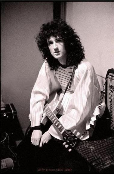 Welcome to the official brian may facebook: Fotos De Brian May 🎸🎸 - 70's | Brian may, Top 10 canciones ...
