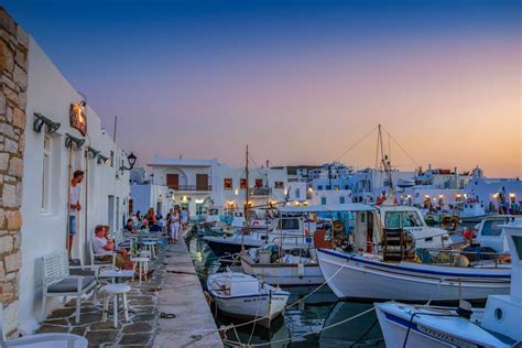 Best 14 Bars in Paros, Greece | Greeka