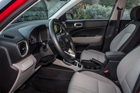 The 2021 hyundai venue is small and agile, featuring chiseled angels and fresh style. 2021 Hyundai Venue: Review, Trims, Specs, Price, New ...