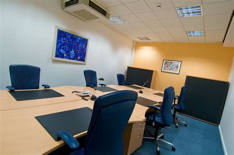 This movie network spread across several major cities throughout malaysia and most of them located in shopping. Hire Regus Express Gatwick South Terminal | Belgravia ...