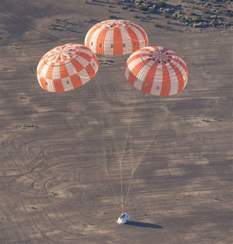 Suburban Spaceman Nasas Orion Spacecraft Completion Of Parachute