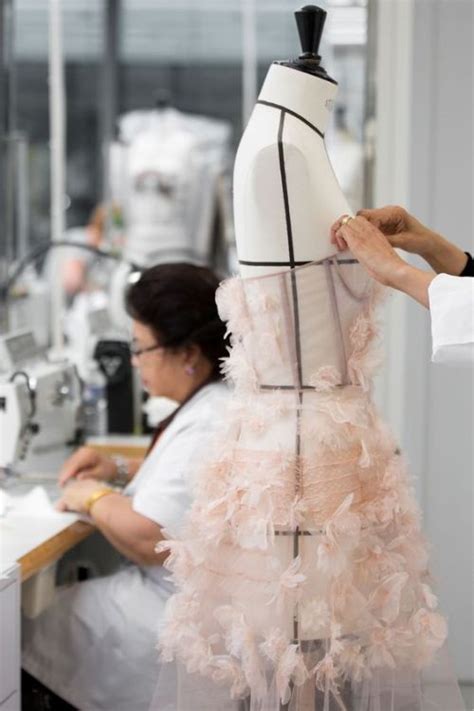 Behind The Scenes At Christian Dior Springsummer 2018 Dior Fashion