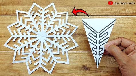 Paper Cutting Snowflake Design How To Make Snowflake Out Of Paper