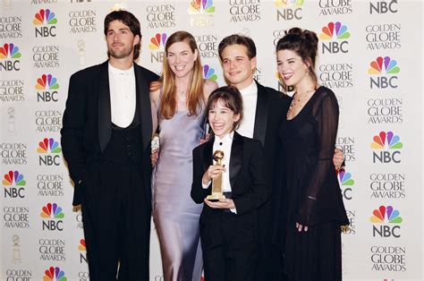 Party Of Five Reboot To Focus On Latino Siblings Whose Parents Are