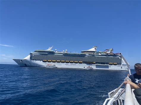 Catalina Island Cruise Port Vibrant Guide