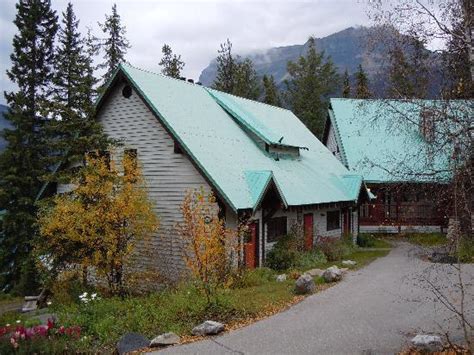 Hosts are amazing and truly thrive to make everything perfect. Emerald Lake Lodge Cabins - Picture of Emerald Lake Lodge ...