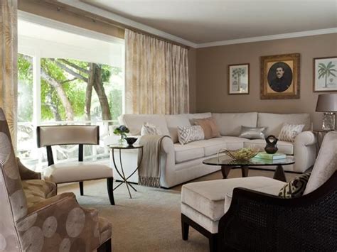 Cozy Living Room Retreat A Smart Use Of Fabrics And A