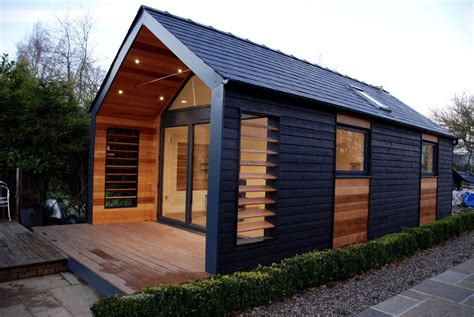 The niki is big enough for a small office, guest house, pool house or sauna in your backyard. Shed roof design, Garden cabins, Roof design