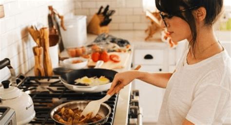 As long as you're careful to oil the grid plates before each use, and clean plug in the waffle iron. These 10 Waffle Iron Hacks Will Blow Your Mind - Society19 ...