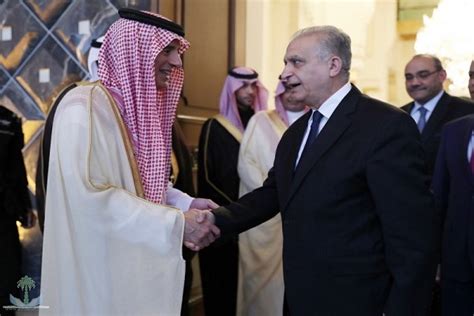 التقى وزير الخارجية التركي مع النائب السابق للرئيس الأفغاني وبحث معه عملية السلام ووضع المواطنين ذوي الأصول التركية في أفغانستان. وزيرا الخارجية السعودي والعراقي يبحثان المستجدات الاقليمية ...