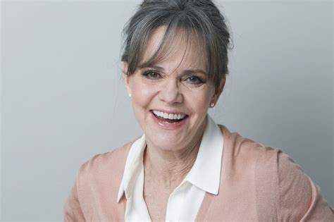 Sally Field Wiki Bio Age Net Worth And Other Facts Facts Five