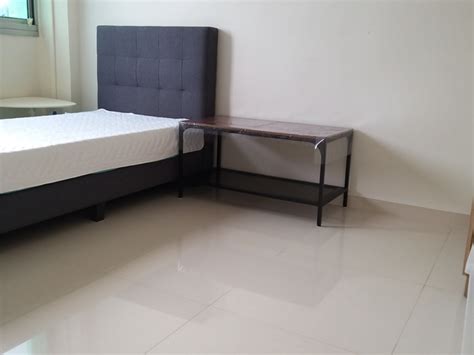 This means residents will be able to get to areas like the cbd and serangoon in under 30 minutes by train via the downtown. Room for rent Tampines, Singapore - 3mins Walk to Tampines ...