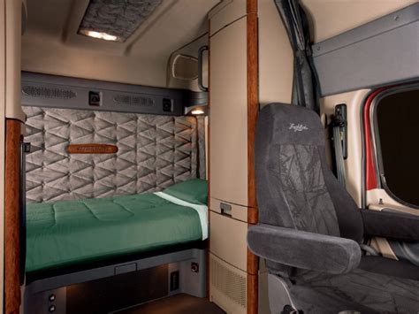 10 Tips To Buy Best Sleeper Or Extended Cabin Truck