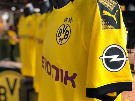 Alexander nübel ist unzufrieden mit seinen einsatzzeiten beim fc bayern. Mit Opel-Blitz: Neues Heimtrikot von Borussia Dortmund ...
