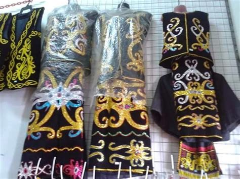 Orang iban adalah kaum yang paling utama di sarawak. Kraftangan Orang Ulu Sarawak: TA'AH KENYAH@KAYAN (ORANG ULU)