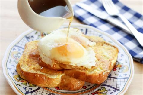 Brioche French Toast With Hot Maple Syrup