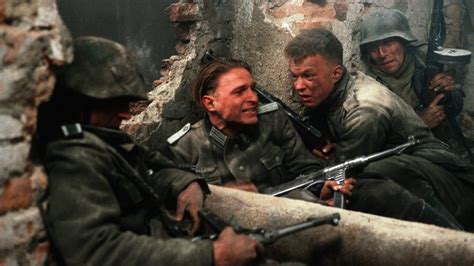 Ambientata durante la seconda guerra mondiale, das boot, la nuova produzione originale sky, descrive attraverso gli occhi dei soldati tedeschi il fanatismo cieco che spinge i giovani a una guerra senza senso, un tema ancora di grande attualità. Call of Duty: WWII - Cinque film o serie TV sulla Seconda ...