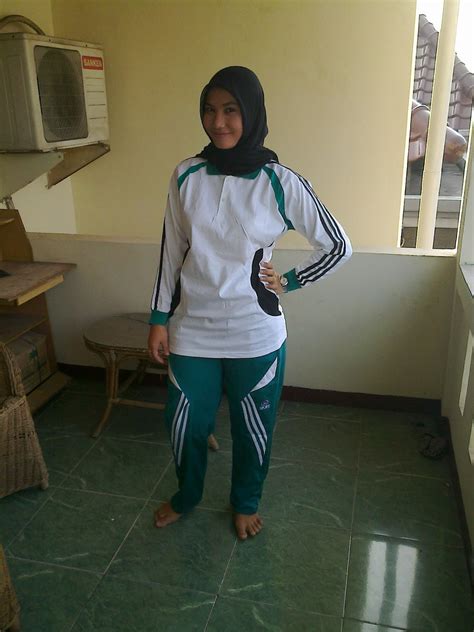 Maybe you would like to learn more about one of these? MJ Sport Clothes: Model Baru..! Baju-baju Olahraga Trendy ...
